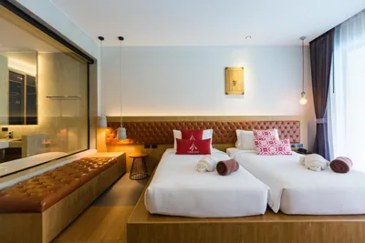 Aurico Superior über dem Pool — Aurico Kata Resort & Spa